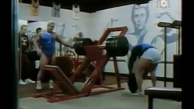Tom Platz - "Biceps Business" Training смотреть онлайн
