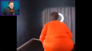 Я уже примерно 1 час залипаю на этого танцующего зомби....