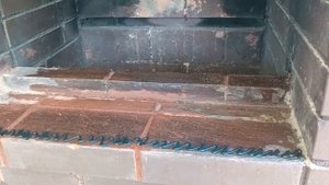 Установка каминной дверцы. Installing the fireplace door.🔥