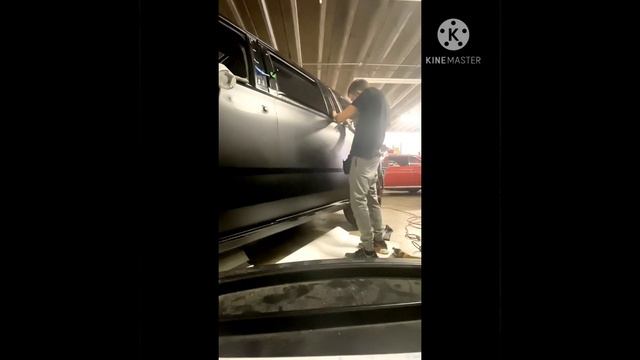 GMC Yukon Satin Black Vinyl Wrap removal and install (before and after) video смотреть онлайн