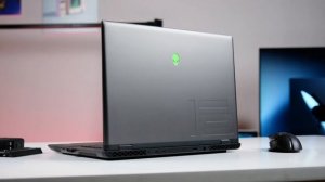 Review Dell Alienware M16 R2 (2024): COMPLETE TRANSFORMATION !?