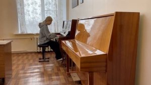Васильева София - 1. И. С. Бах инвенция си минор трехголосная. 2. М. Мусоргского Слеза.