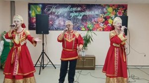 "Не ходил бы ты, Ванëк, во солдаты"- народный ансамбль "Калинушка"