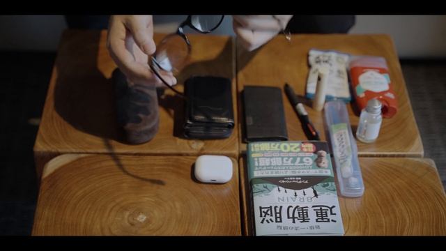 【バックの中身】僕がいつもの持ち歩いているもの смотреть онлайн