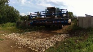 Прицепили жатку на ЕНИСЕЙ 950