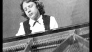 A.Sultanov F. Сhopin  waltz in cis-moll Age 11