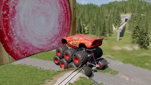 Большой и маленький Мега Монстр Трак Молния Маккуин против Трейна Томаса | BeamNG.Drive