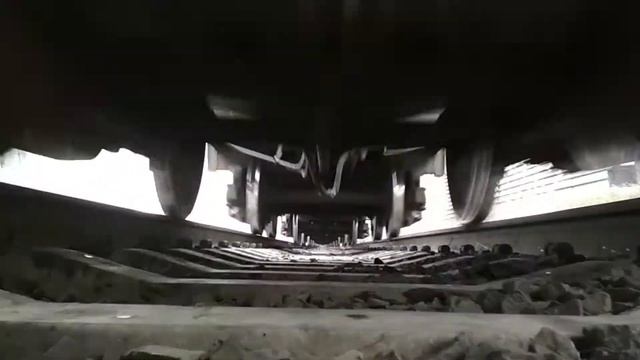 №2 КАМЕРА ПОД ПОЕЗДОМ CAMERA UNDER THE TRAIN смотреть онлайн