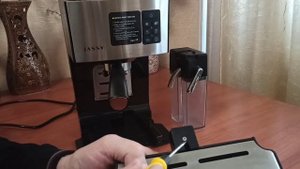 Устранение подтекания воды рожковой кофемашины JASSY