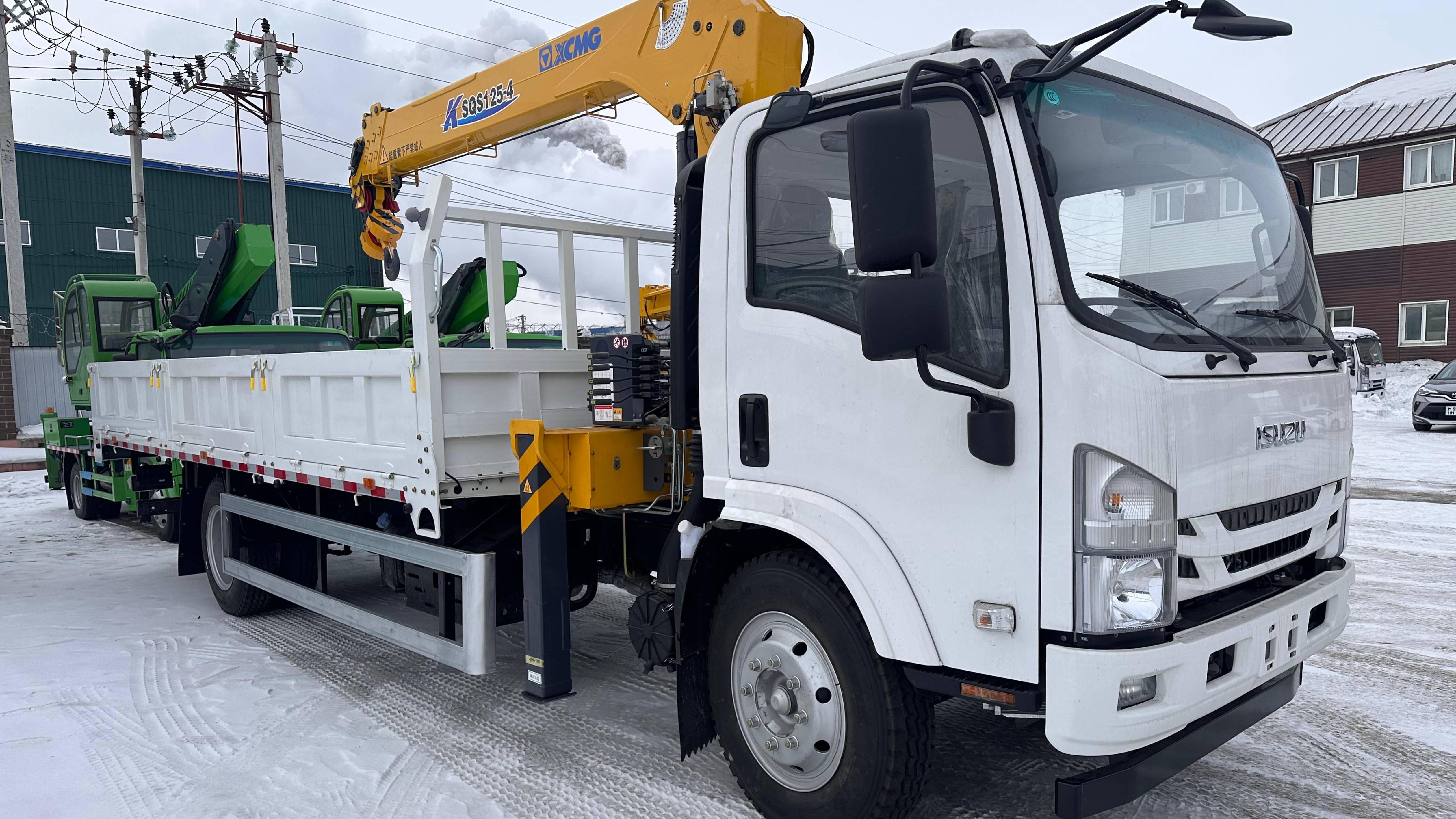 КМУ ISUZU 4х2 Крановая установка XCMG с грузоподъемностью 5 тонн