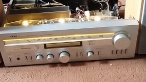 Akai (AA-R20) Stereo Receiver (Vintage) (1980)