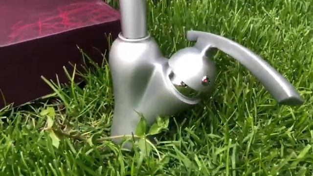 Смеситель в цвете сатин для кухонной мойки. смотреть онлайн