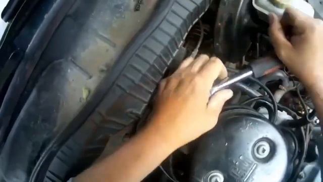 Пропала 5 скорость на МКПП. Опель Вектра а. Пытаюсь отрегулировать. Какой результат?Опель Вектра смотреть онлайн