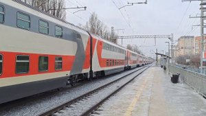 "Плюс один двухэтажный поезд!" ЭП1М-635 с поездом №43 Имеретинский Курорт - Москва