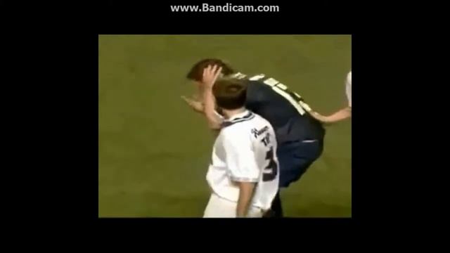 жесткий прием футболиста смотреть онлайн