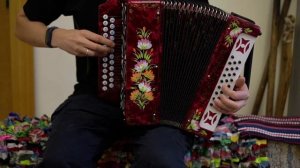 Ҫурхи вӑрманта чувашская песня. Разбор чувашской песни с цифрами на гармони.