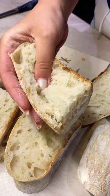 Как долго и удобно хранить хлеб✨ #закваскадляхлеба #хлебназакваске #закваска смотреть онлайн