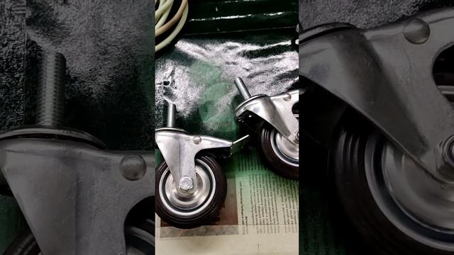 Встречаем новую комплектацию ретро холодильник "На КОЛËСАХ"