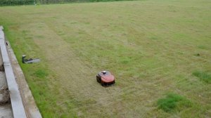 KOWOLL Kolmower M28E: Watch This Amazing Robotic Lawn Mower in Action!