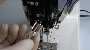 Как поменять лампочку в машине?