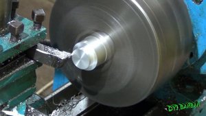 Как выточить пуговицу на токарном станке. DYI ВАЙВАЙ