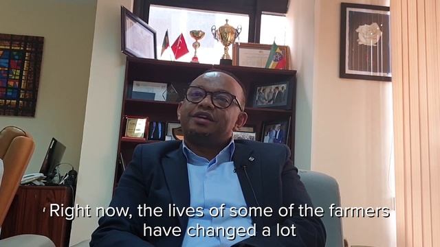 Small business owner in Ethiopia sees a future in ag products смотреть онлайн