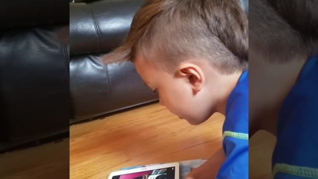 Adam try to sing despasito смотреть онлайн