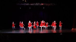 Детский танец "Джингл бенс"