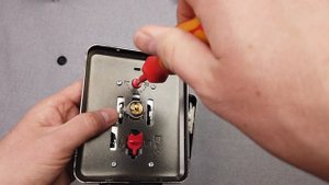 Тайны крышки от Итальянского замка 51n115 52n115