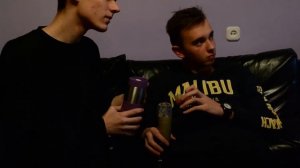 ДРУЗЬЯ ПРОБУЮТ АСМР|FRIENDS TRYING ASMR