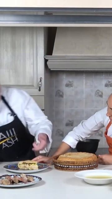 Губадия закрытый круглый многослойный пирог #ashtatar #asmr смотреть онлайн