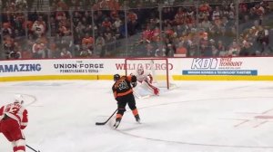 Flyers' Scott Laughton RIPS Slapshot for Unconventional Breakaway Goal