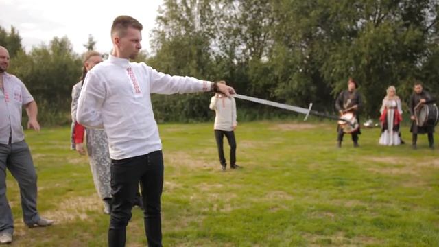 Организация и проведение средневековой свадьбы смотреть онлайн