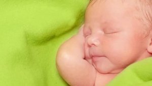 "Haga tuto guagua" - Cancion de Cuna para bebes con letra - relajar - calmar - arrullar - Mozart #