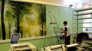 Поклейка фотообоев Printsburg