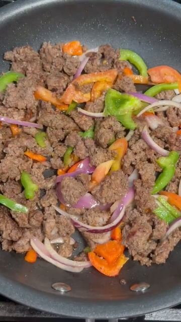 One Of The Best Beef #Quesadilla #Delicious #Food #Yummy #shorts смотреть онлайн