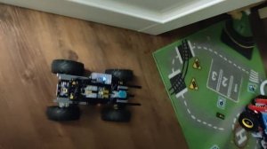 Внедорожник из Lego technic на 4 L моторах. Не едет!