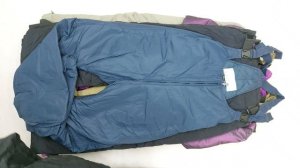 35515 Горнолыжные костюмы (DA8), секонд (cream/extra), США, 2 пак, ~14.9 кг, 12.85€/кг, ~22 шт *  *