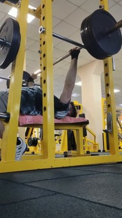 140KG(315LBS) Bench static hold🏋♀