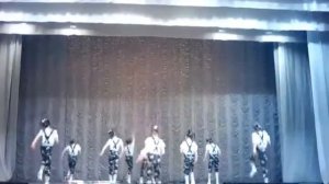 Танец туристы