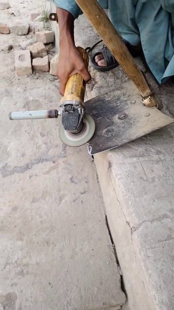 Sharpening the Hoe⚙️🔩🧰