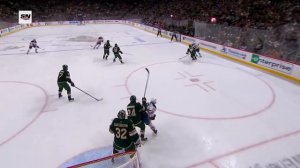 Oilers' Leon Draisaitl Shrugs Off Defender For Tough Assist vs. Wild