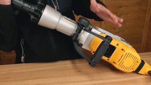 Отбойный молоток электрический JCB DH1700 E