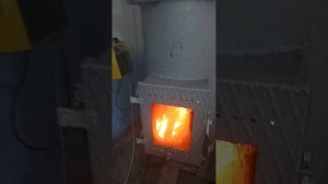 Буржуйка с стеклом от газовой плиты. своими руками.