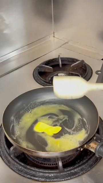 女将のオニオングラタンスープ #shorts смотреть онлайн