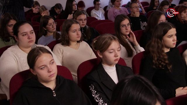 Встреча Движения Первых и вручение паспортов юным вышневолочанам