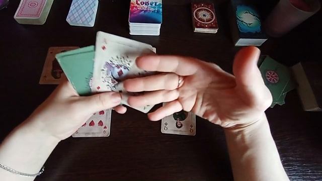 Дама Червовая ❤ Что ждет до конца апреля⁉️ Расклад онлайн