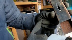 Mitsubishi pajero sport 2. Запаска с бОльшим Ц.О, дорабатываю крепление.