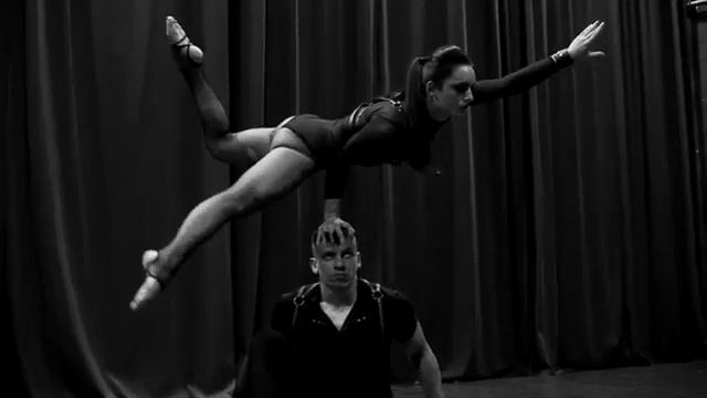 Acrobatic duo_AY_Kyiv +38 067 911 62 83