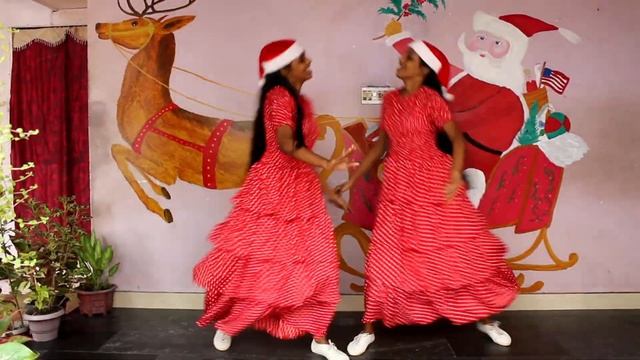 Jingle bells Jingle bells| Christmas song | Christmas dance | Crazy frog | смотреть онлайн